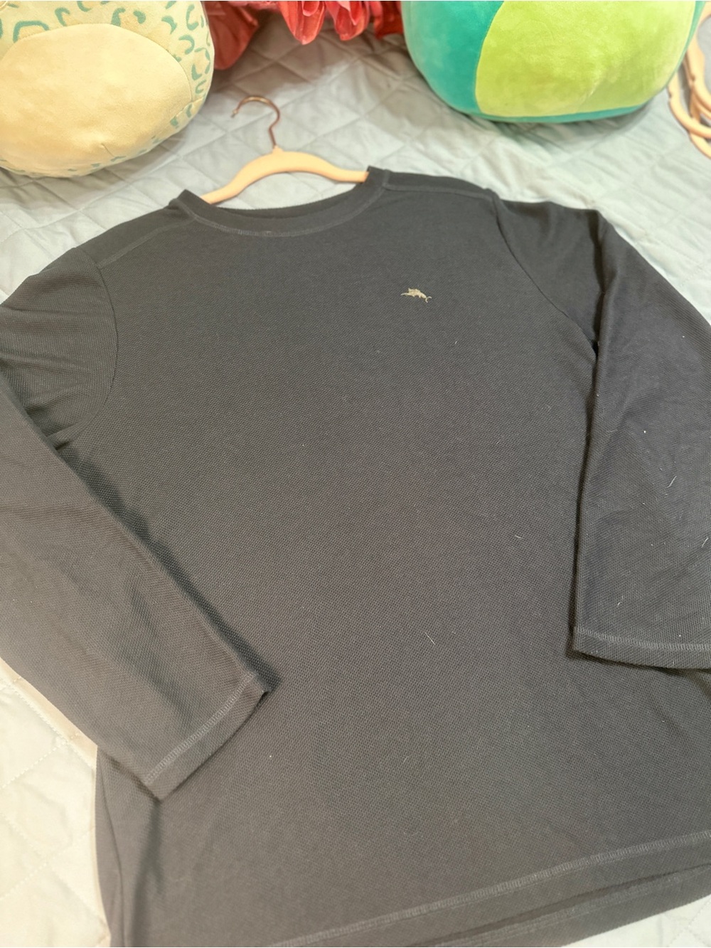 Tommy Bahama Men's Navy Long-Sleeve waffle knit Crewneck. Size M